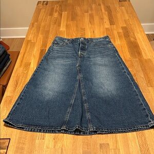 Levi’s Denim A-Line Button fly Skirt, size 28 NWOT